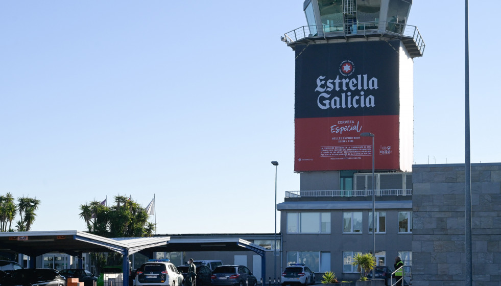 Archivo - Aeropuerto de Alvedro (A Coruña).