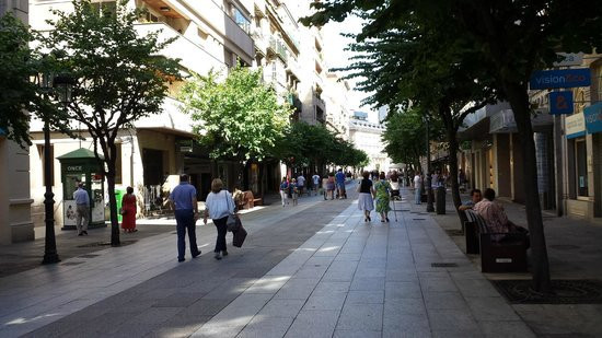 ​Agriden en Ourense un home que intentou fotografar unha infracción