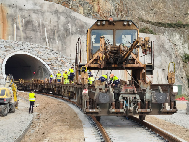 Obras por el tren al puerto exterior de A Coruña