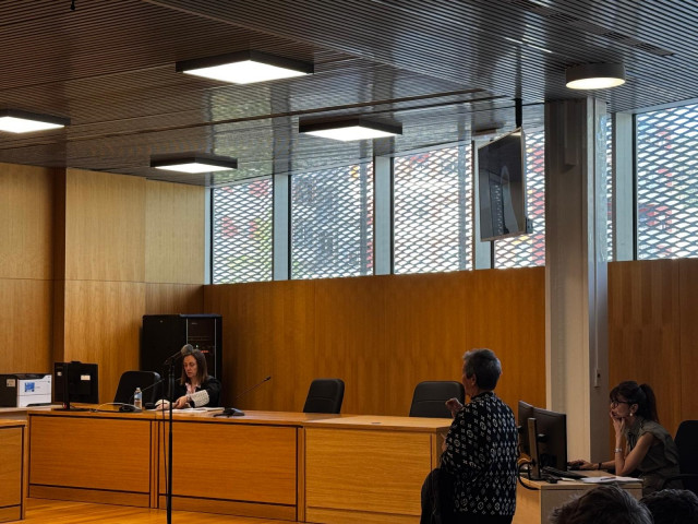 Suspendido el juicio por un incendio en una casa por incomparecencia de testigos que serán conducidos por fuerza pública