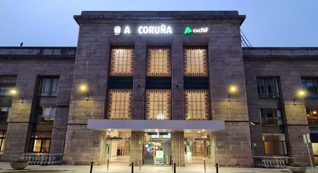 Archivo - Estación ferroviaria de A Coruña