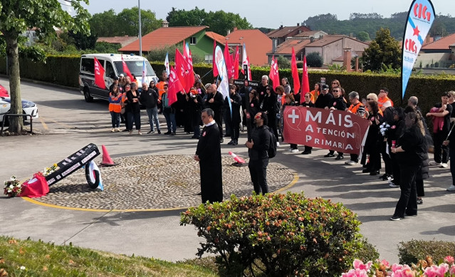Concentración de CIG-Saúde ante la Consellería de Sanidade, en Santiago de Compostela.