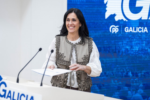 Archivo - La secretaria general del PPdeG, Paula Prado, en rueda de prensa en la sede de los populares gallegos.