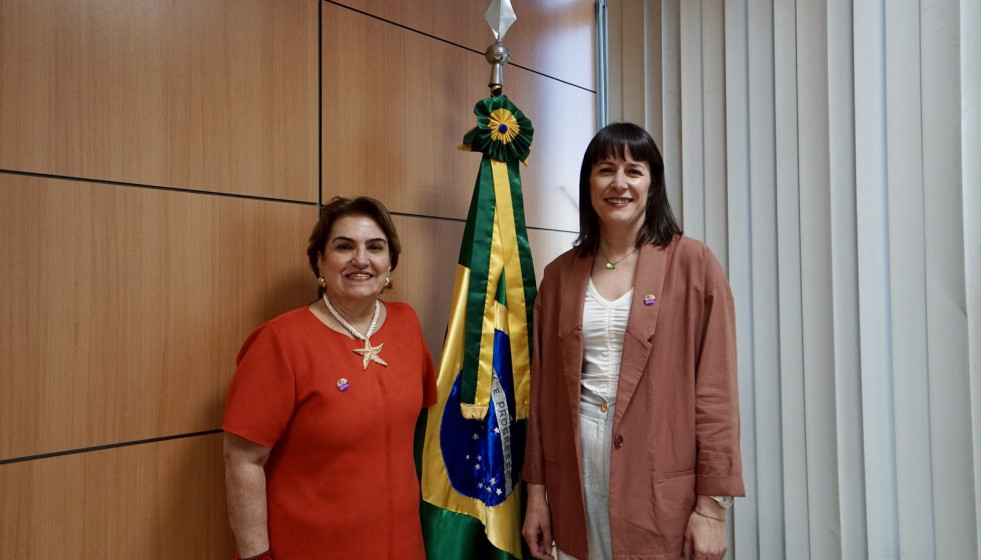 La portavoz nacional del BNG, Ana Pontón, con la ministra brasileña de la Mujer de Brasil, Márcia Lopes