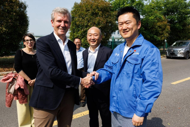 El presidente de la Xunta, Alfonso Rueda, en Zhengzhou (China)