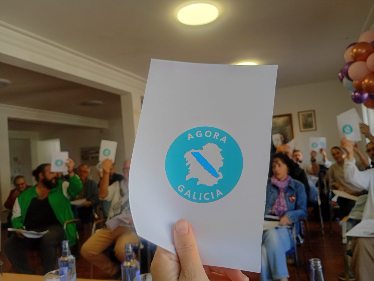 Votaciu00f3n en el Congreso de Constitituciu00f3n de Agora Galicia
