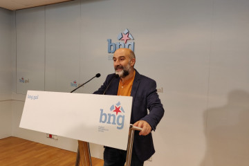 Archivo - El diputado del BNG en el Congreso, Néstor Rego, en una rueda de prensa.