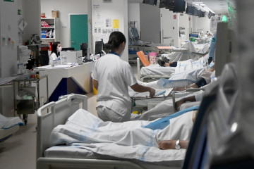 Archivo - Hospital Castilla y León. Cama hospital, Sacyl, médico.