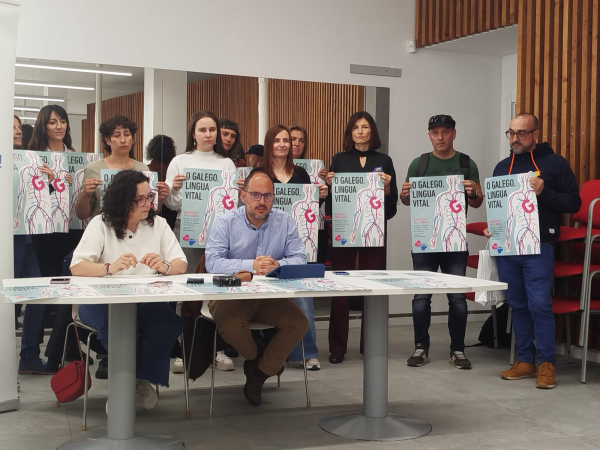 Rolda de prensa de Queremos Galego