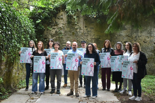 Presentación de la manifestación del 17 de mayo convocada por Queremos Galego, a 27 de abril de 2026.
