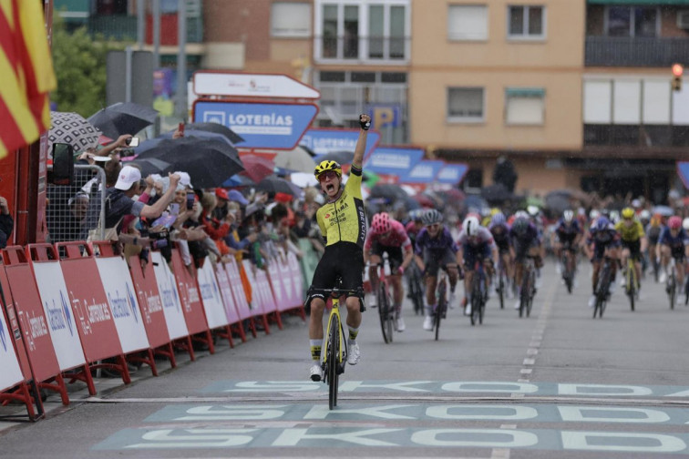 Todo a punto para que arranque La Vuelta Ciclista femenina este domingo desde Marín