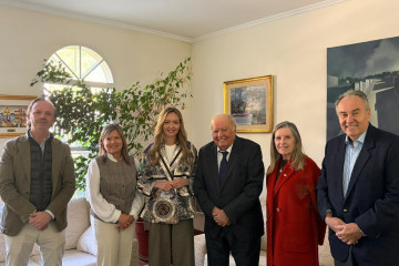 La conselleira de Política Social e Igualdade, Fabiola García, en un encuentro con la colectividad gallega en Uruguay, a 30 de abril de 2026.