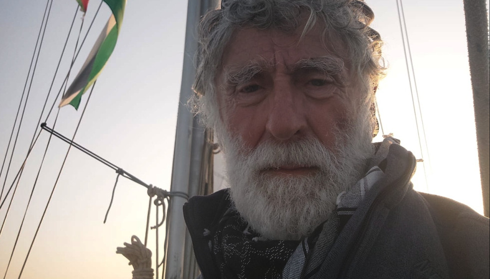 Benito Gonzaléz el 30 de abril a bordo del Adobes