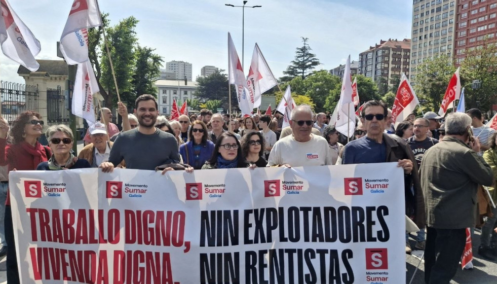 El secretario xeral de Sumar Galicia, Paulo Carlos López, participa en la movilización de UGT y CCOO con motivo del 1 de Mayo