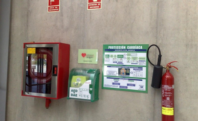 ​Aumenta un 75% la presencia de desfibriladores en espacios públicos de Galicia