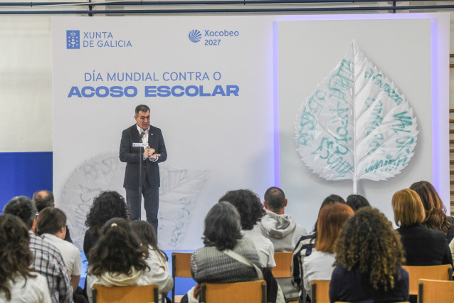 El conselleiro de Educación, Ciencia, Universidades e FP, Román Rodríguez