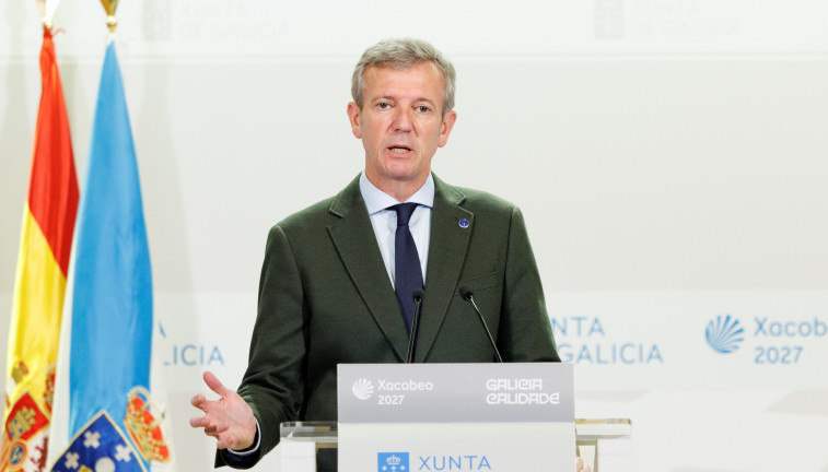 El titular del Ejecutivo gallego, Alfonso Rueda, en la rueda de prensa posterior a la reunión del Consello