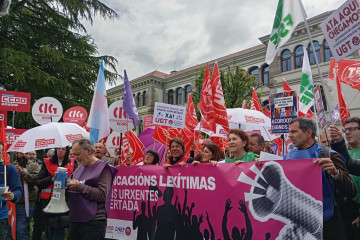 Sindicatos de la enseñanza concertada exigen a la Xunta que 