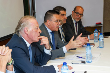 El conselleiro de Emprego, José González, en un acto por el Día Internacional de los Cascos Históricos.