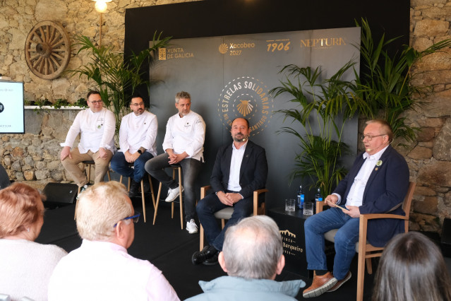 El director de Turismo de Galicia, Xosé Merelles, participa en la presentación de la 12ª edición de 'Estrelas no Camiño', evento que se celebrará el próximo 8 de junio y en el que participarán más de 30 chefs Michelin