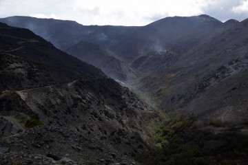 Archivo - Vista de la sierra quemada, a 7 de septiembre de 2025, en Casaio, Ourense, Galicia.