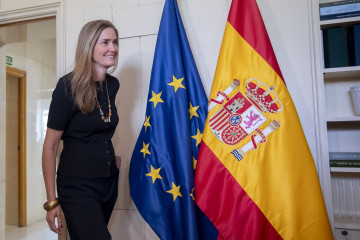 La vicepresidenta tercera y ministra para la Transición Ecológica y el Reto Demográfico, Sara Aagesen, ofrece declaraciones tras una reunión con agentes del sector gasista y del sector petrolero, 