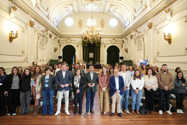 El presidente de la Diputación de Pontevedra, Luis López, en la inauguración de la jornada 'Recursos de la Unión Europea para la juventud'
