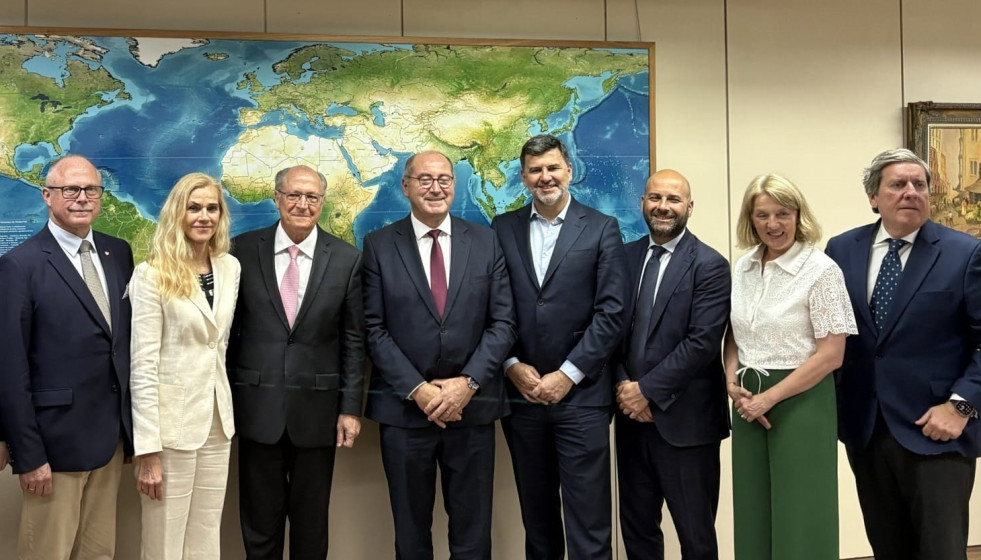 El Eurodiputado del PSdeG, Nicolás González Casares, participa esta semana en la reunión interparlamentaria entre la Unión Europea y Brasil, que se celebra en Brasilia y Río de Janeiro