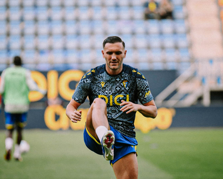 El Deportivo de La Coruña y Lucas Pérez se vuelven a ver las caras: uno quiere ascender; el otro sobrevivir