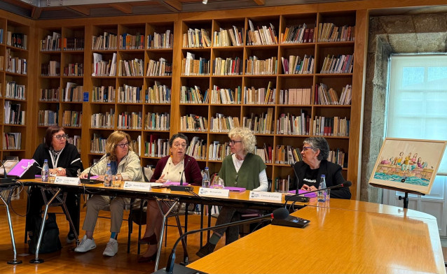 El Consello da Cultura Galega edita el facsímil del 'Libro das Amigas' en homenaje a Begoña Caamaño.