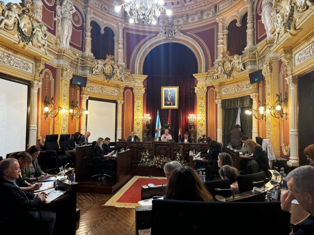 Pleno extraordinario en sustitución del ordinario en el Ayuntamiento de Ourense, presidido por su alcalde, Gonzalo Pérez Jácome