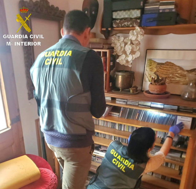 Imagen de los agentes de la Guardia Civil.