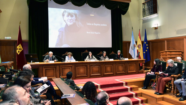 USC homenajea el compromiso con la ética y la lengua de Begoña Caamaño y abraza a 