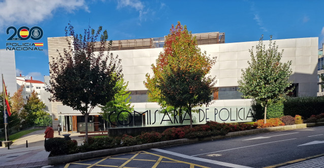 Archivo - Detenidos dos varones en Vigo por supuestos robos con fuerza en el interior de 15 vehículos estacionados