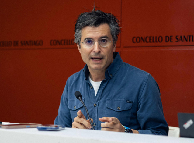 El portavoz del PP local, Borja Verea, en rueda de prensa