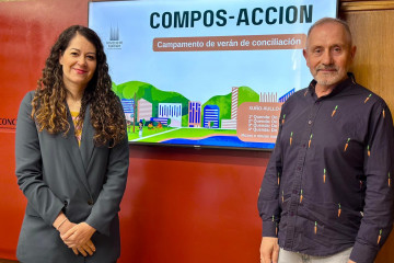 La concejala de Dereitos e Servizos Sociais, Promoción Económica e Xuventude, M, María Rozas, en rueda de prensa