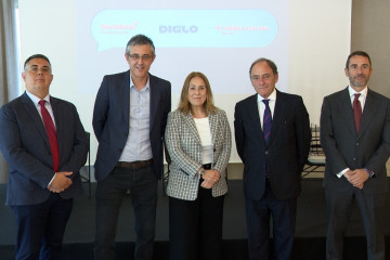 Eduardo Madina y Paulo Portas participan en Vigo en Diálogos para el Desarrollo.