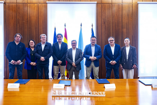 ACTO SINATURA CONVENIOS PRAZAS DE ABASTOS CARBALLIÑO E XINZO DE LIMIA