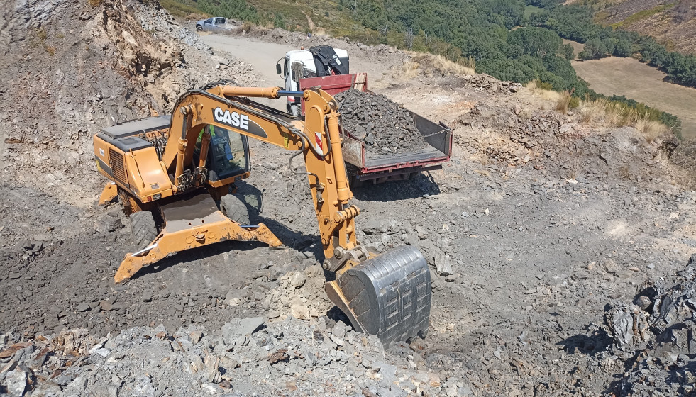 Archivo - La minera sueca Eurobattery Minerals inicia los trabajos para extraer wolframio en A Gudiña