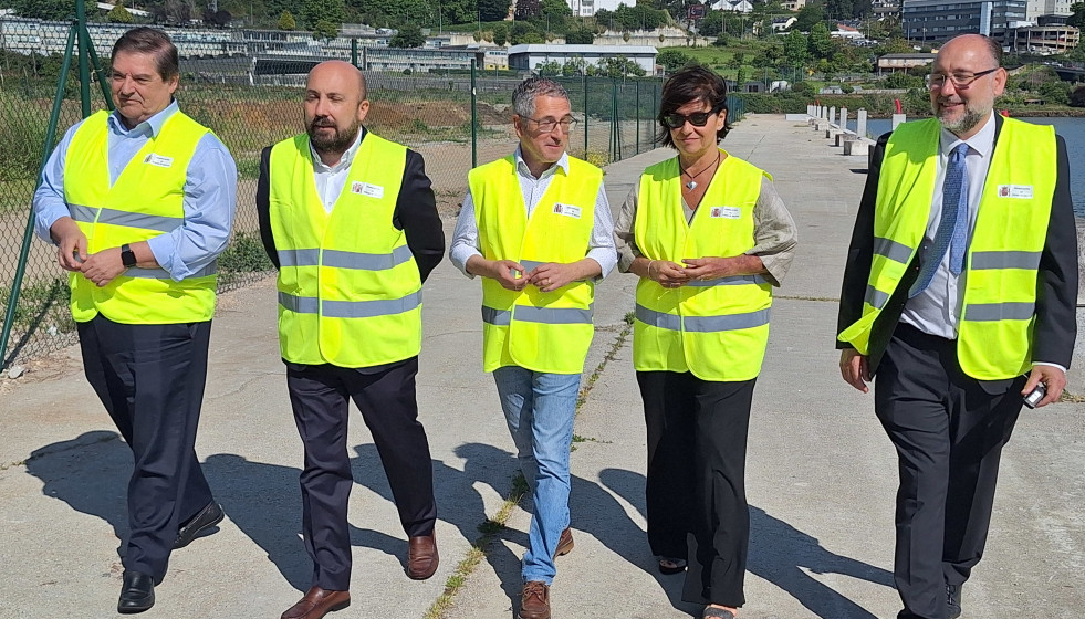 El Secretario De Estado De Medio Ambiente, Hugo Morán, Visita La Ría De  O Burgo