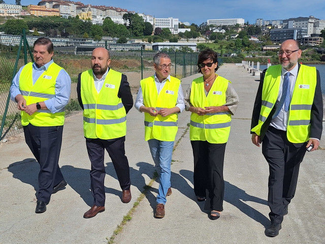 El Secretario De Estado De Medio Ambiente, Hugo Morán, Visita La Ría De  O Burgo