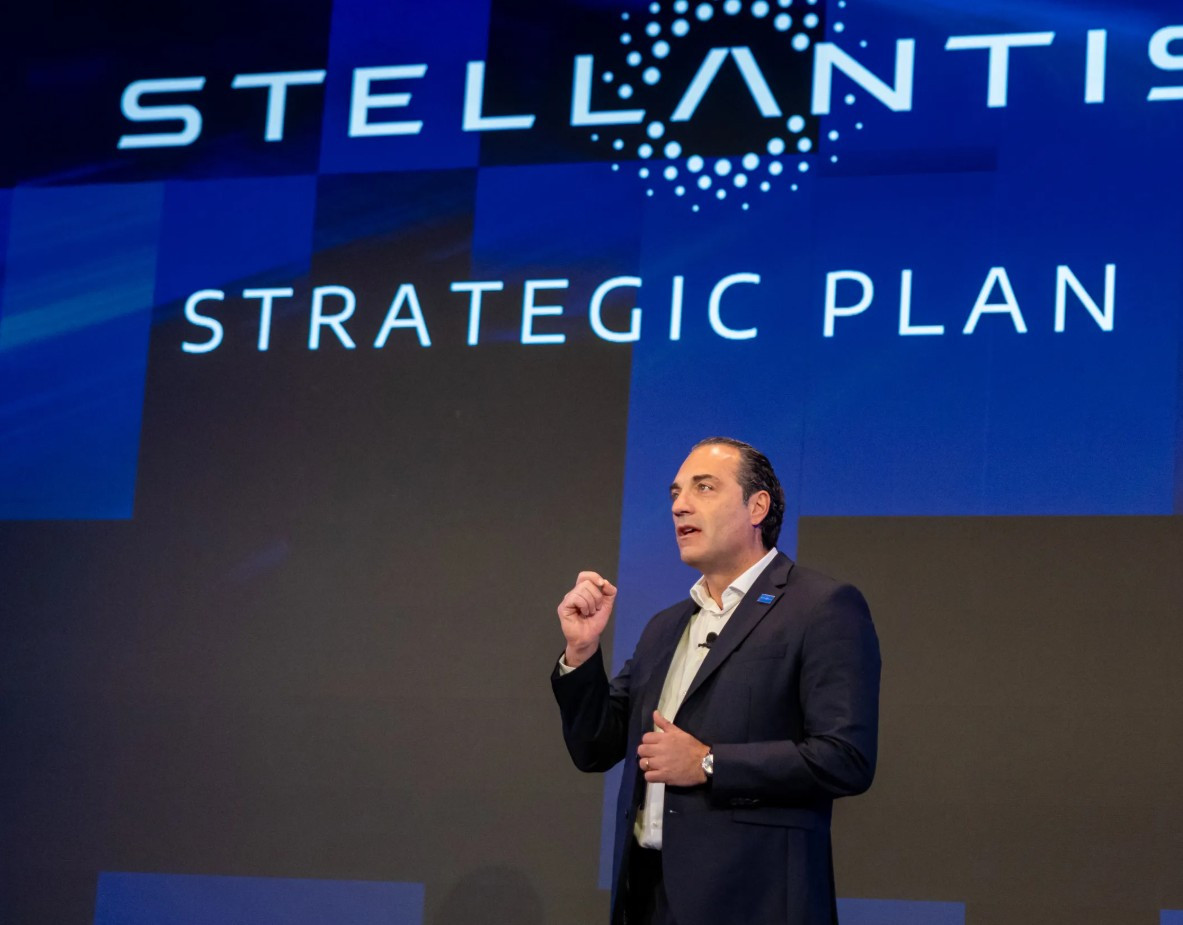 Antonio Filosa durante el investor day de Stellantis el 21 de mayo de 2026