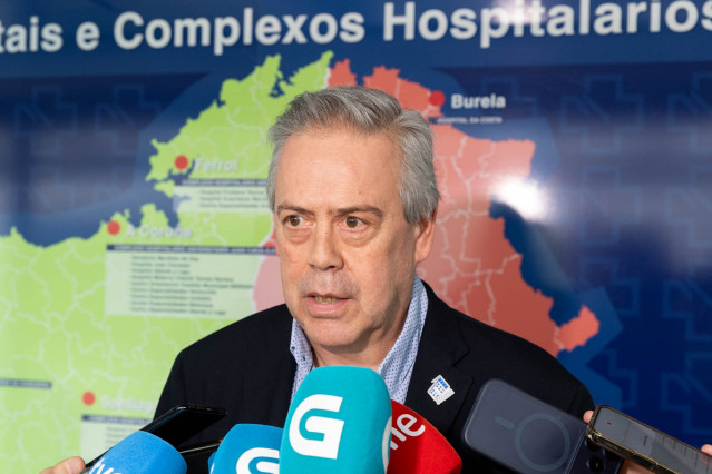 El conselleiro de Sanidade, Antonio Gómez Caamaño, en declaraciones a los medios. Santiago de Compostela