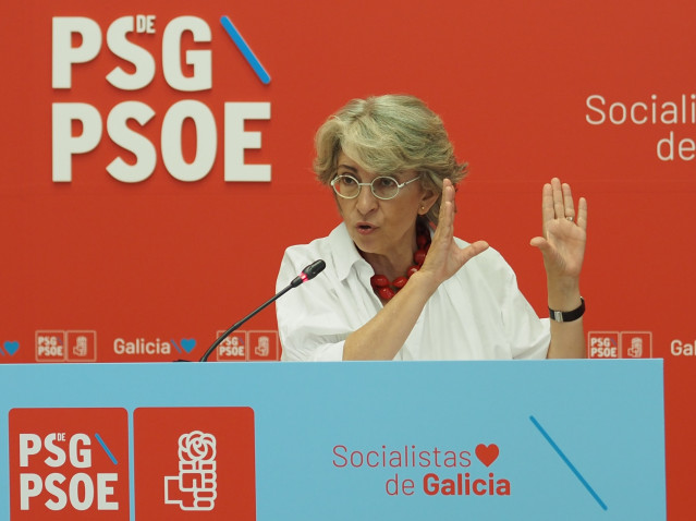 La diputada del PSdeG Silvia Longueira en rueda de prensa.