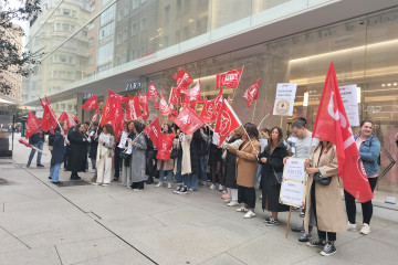 Archivo - Concentración en Santander de trabajadores de Inditex