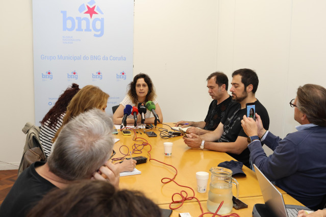 La portavoz del BNG en el Ayuntamiento de A Coruña y candidata a la Alcaldía, Avia Veira, en rueda de prensa.