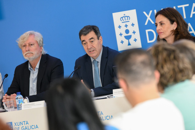 El conselleiro de Educación, Román Rodríguez, en un acto.