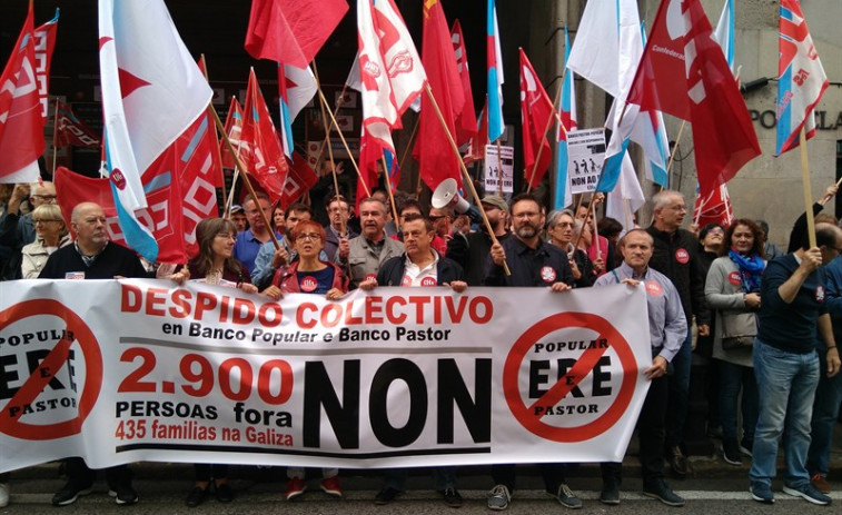 ​370 traballadores galegos de Popular súmanse ao ERE de forma voluntaria