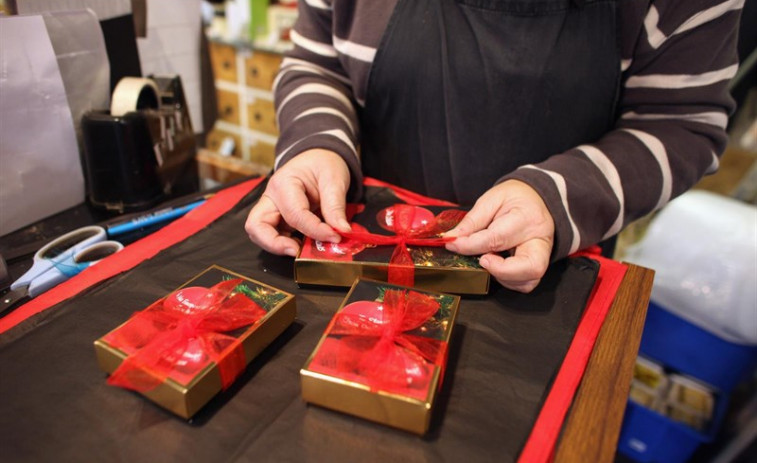 ​Re-gifting: un 15% más de usuarios revende en Amazon su regalo de navidad no deseado