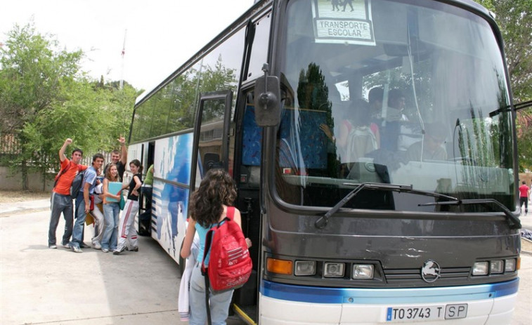 Mascarilla en el bus y otras normas para la vuelta al cole de algunos cursos en Galicia